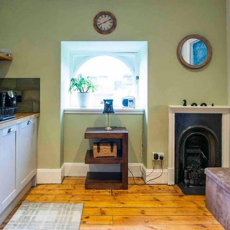 Spacious City Centre Apartment Full Of Character Inverness Extérieur photo