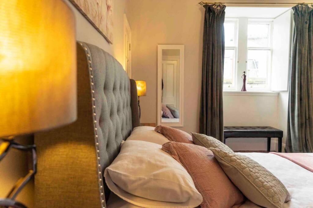 Spacious City Centre Apartment Full Of Character Inverness Extérieur photo