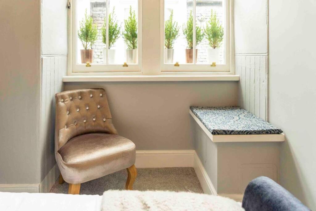 Spacious City Centre Apartment Full Of Character Inverness Extérieur photo