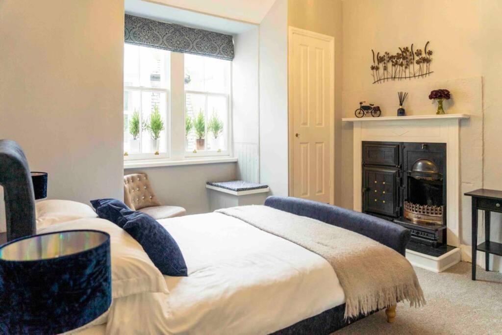 Spacious City Centre Apartment Full Of Character Inverness Extérieur photo