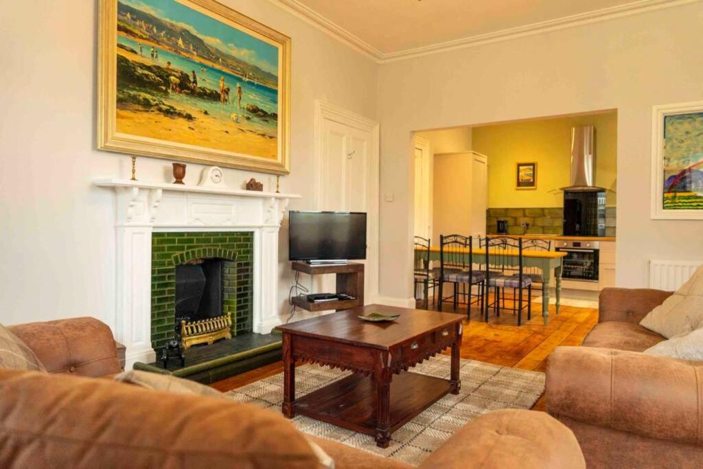 Spacious City Centre Apartment Full Of Character Inverness Extérieur photo